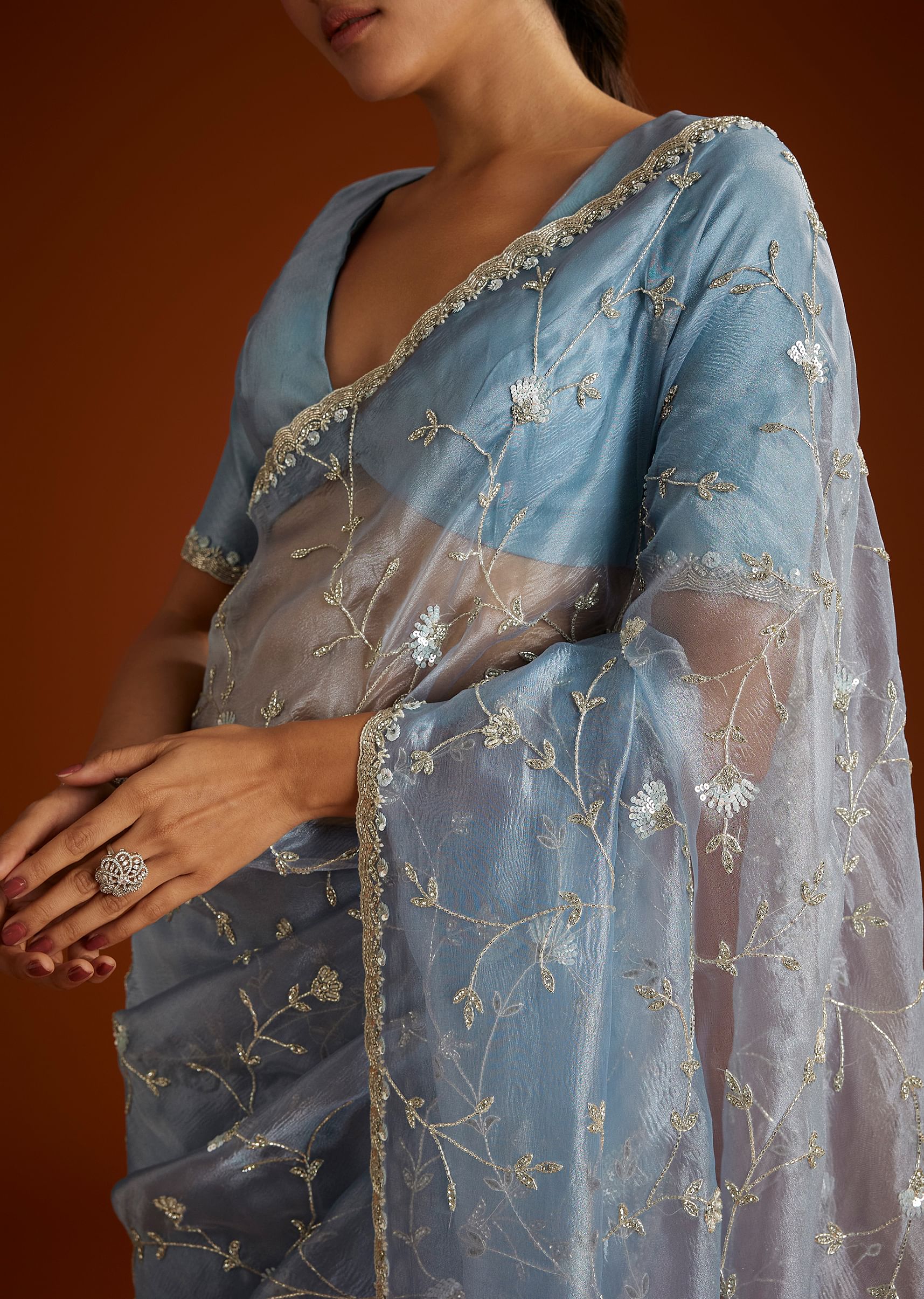 Aqua Blue Crushed Tissue Saree With Floral Jaal Embroidery - Image 2
