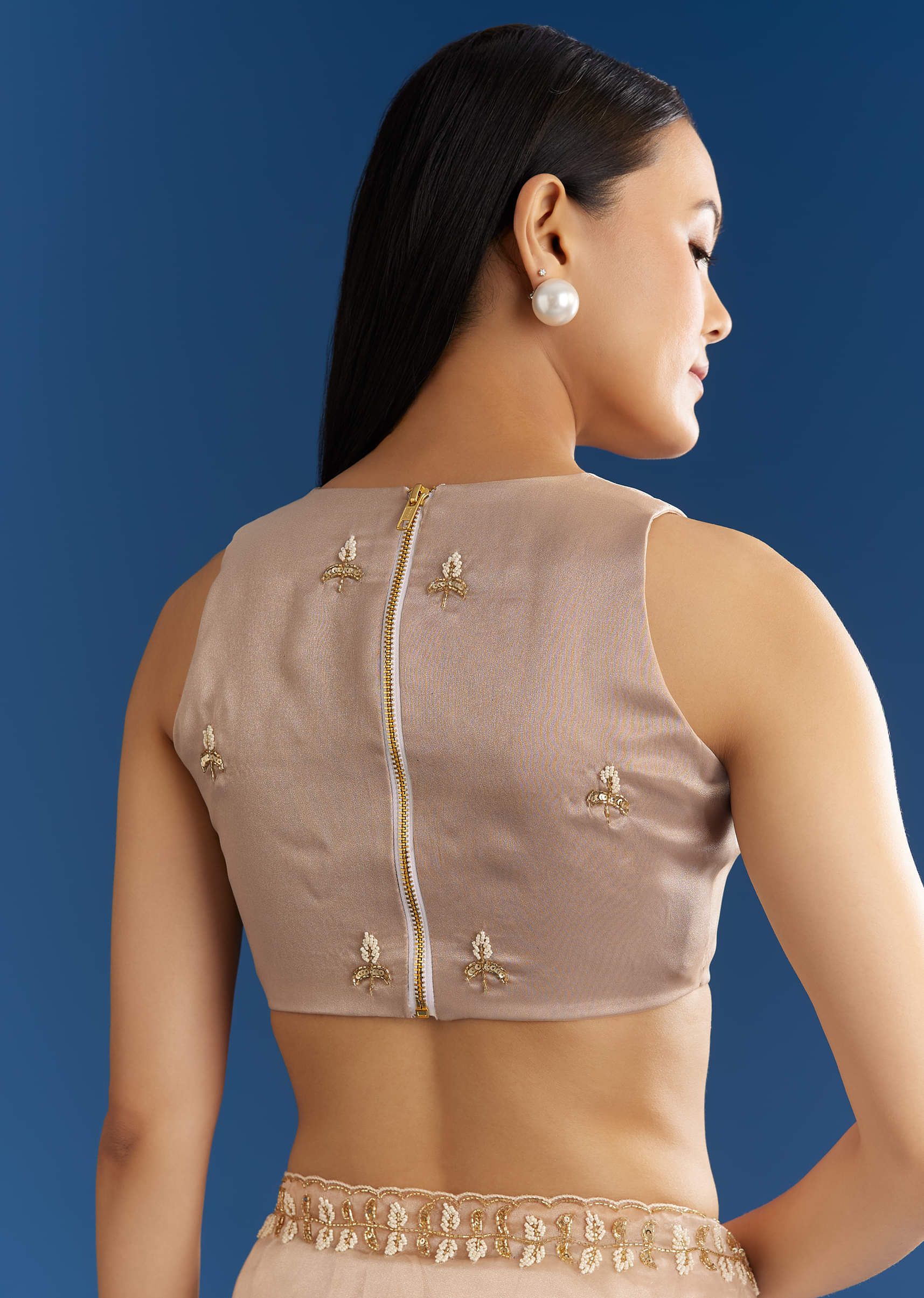 Beige Organza Tissue Saree With Cutdana Detailing - Image 8