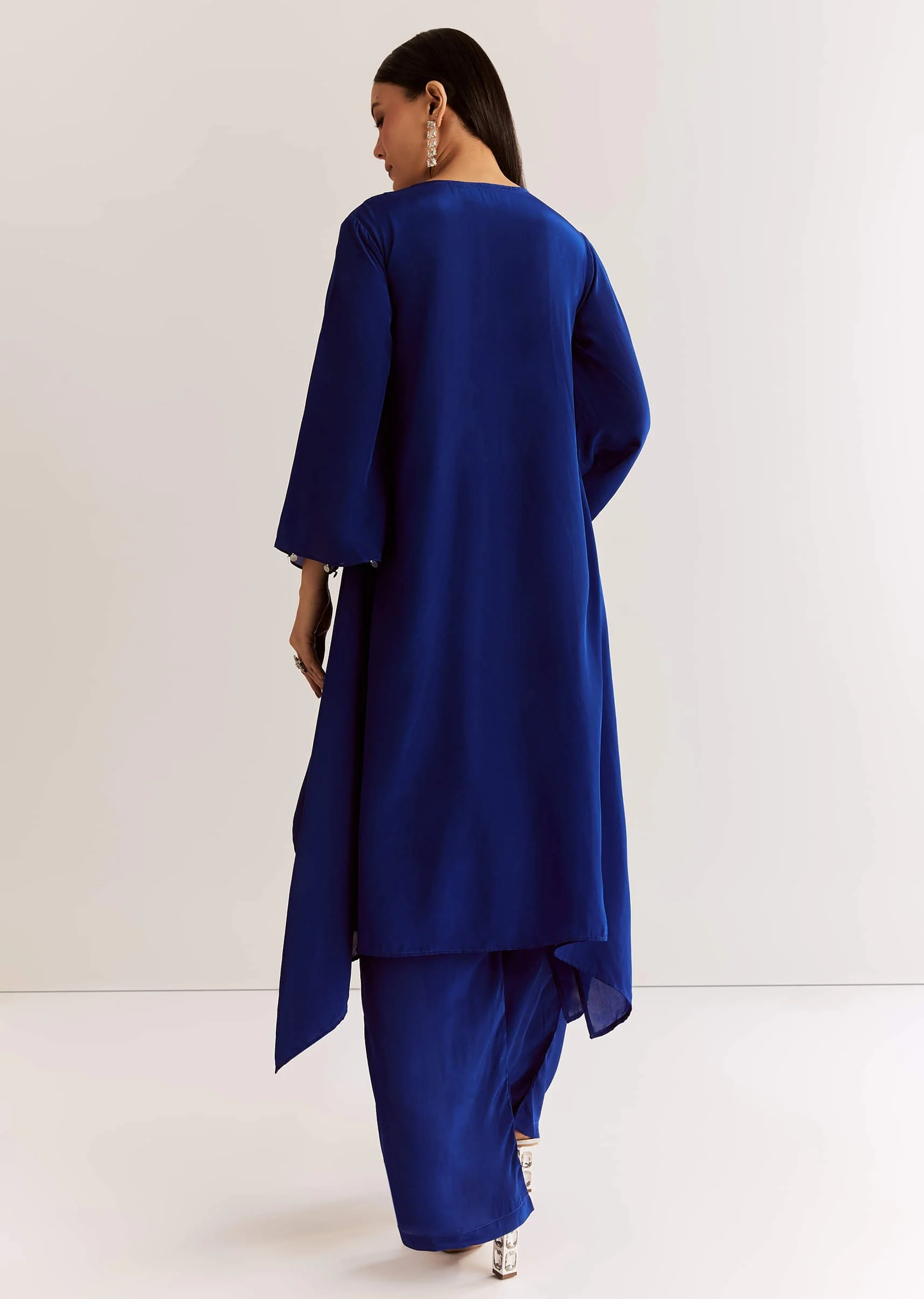 Blue Crepe Kurta Set With Silver Zardosi And Asymmetrical Cut - Image 5