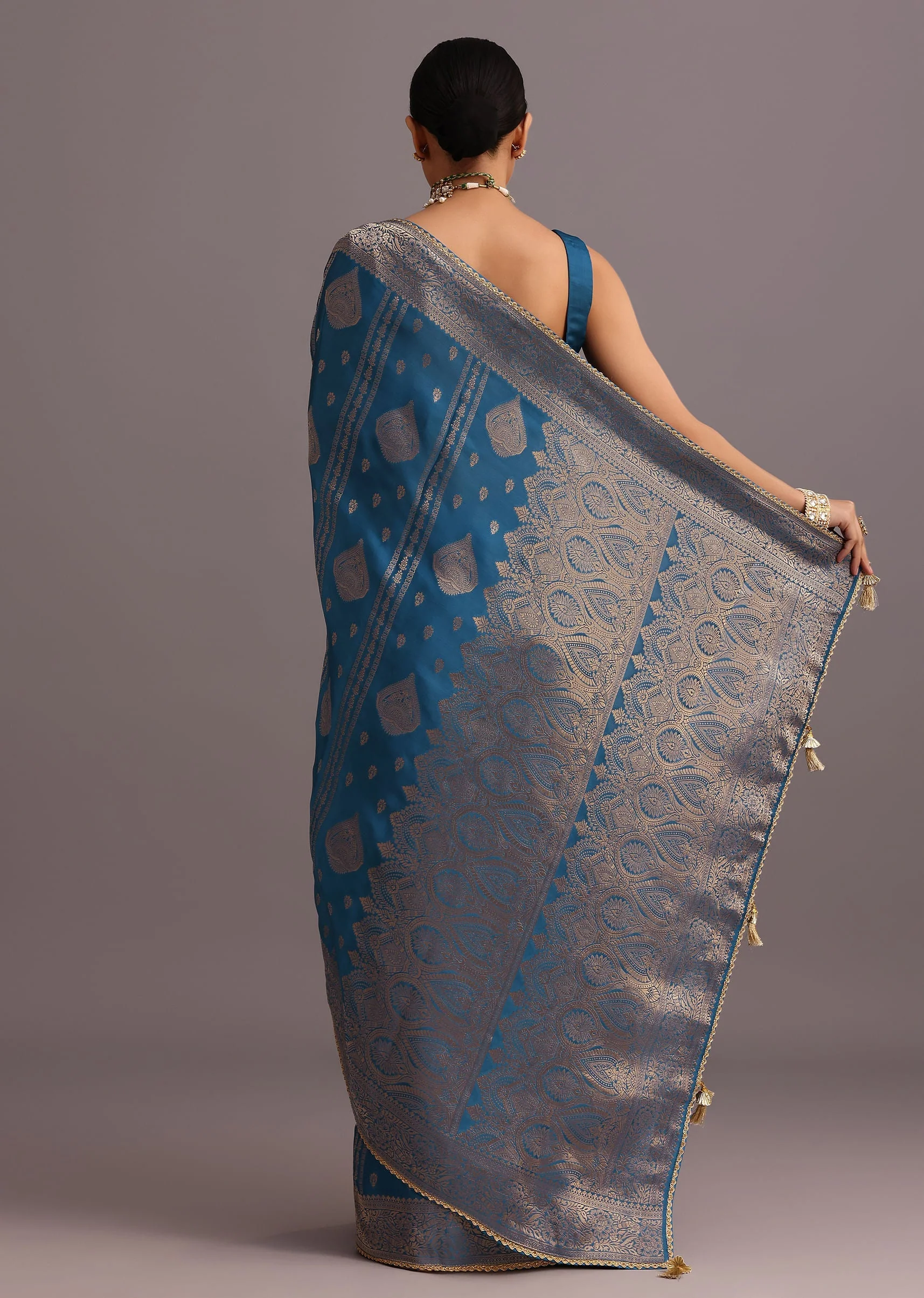 Blue Satin Silk Zari Woven Saree With Brocade Border - Image 5