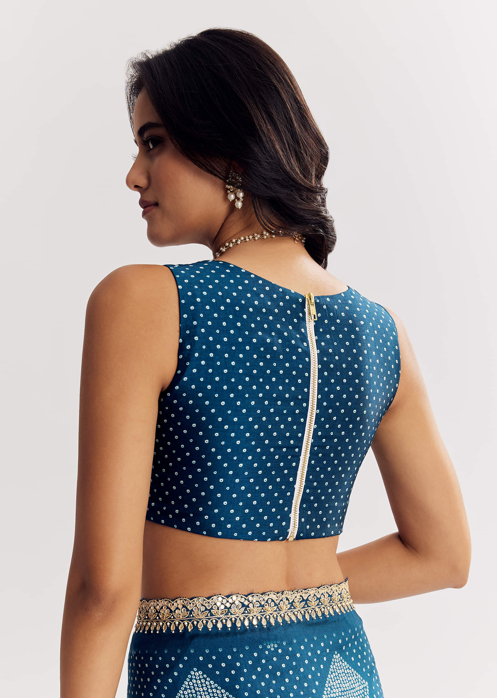 Blue Shaded Muslin Printed Saree With Embellishments - Image 8