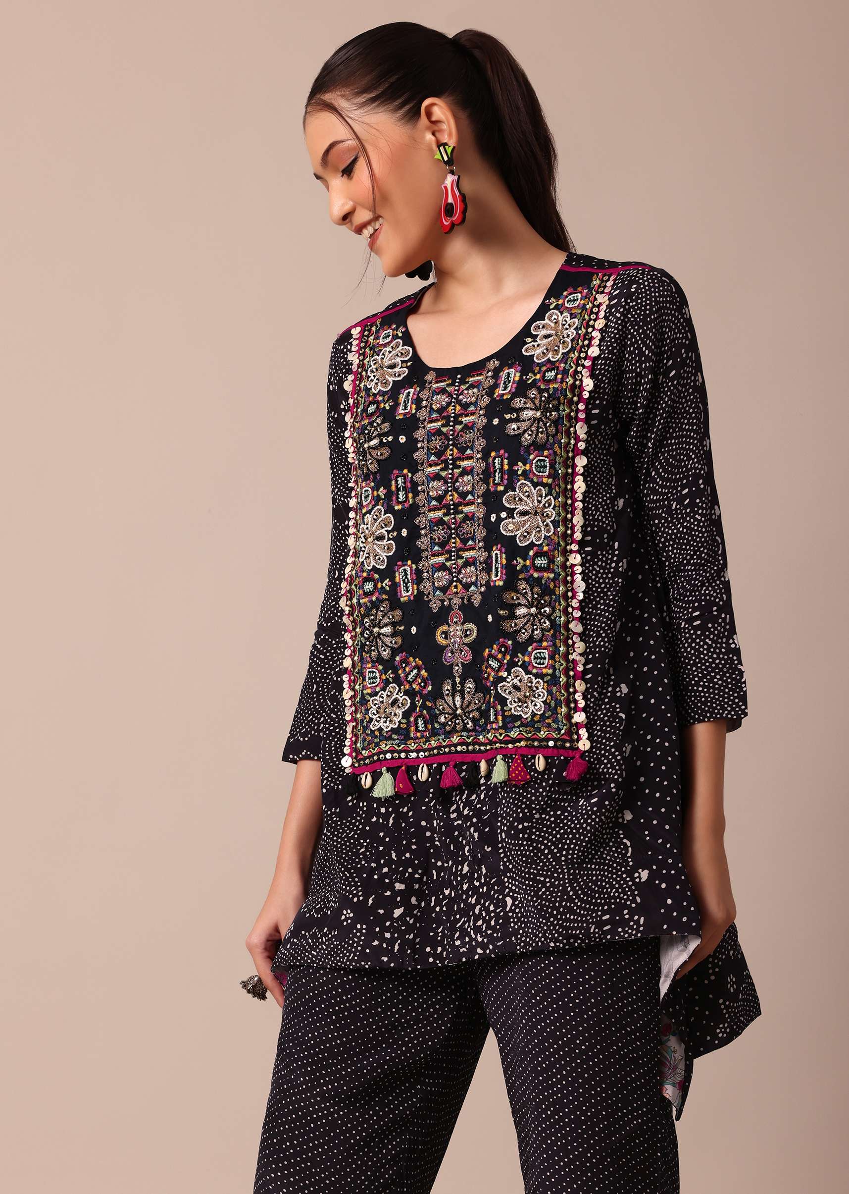 Classic Black Silk Printed Embroidery Kurta Pant Set - Image 4