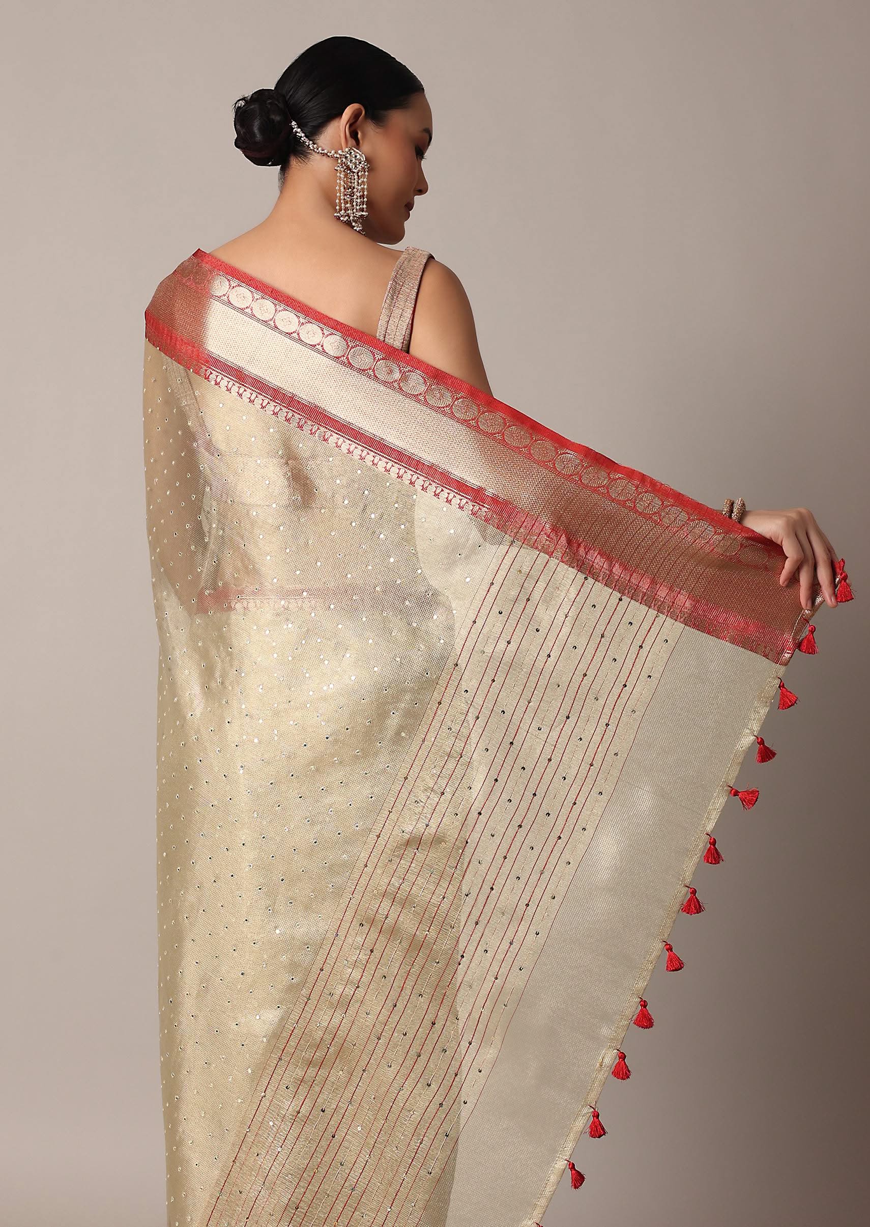Gold Chanderi Kota Silk Woven Saree With Mirror Work And Unstitched Blouse Piece - Image 6