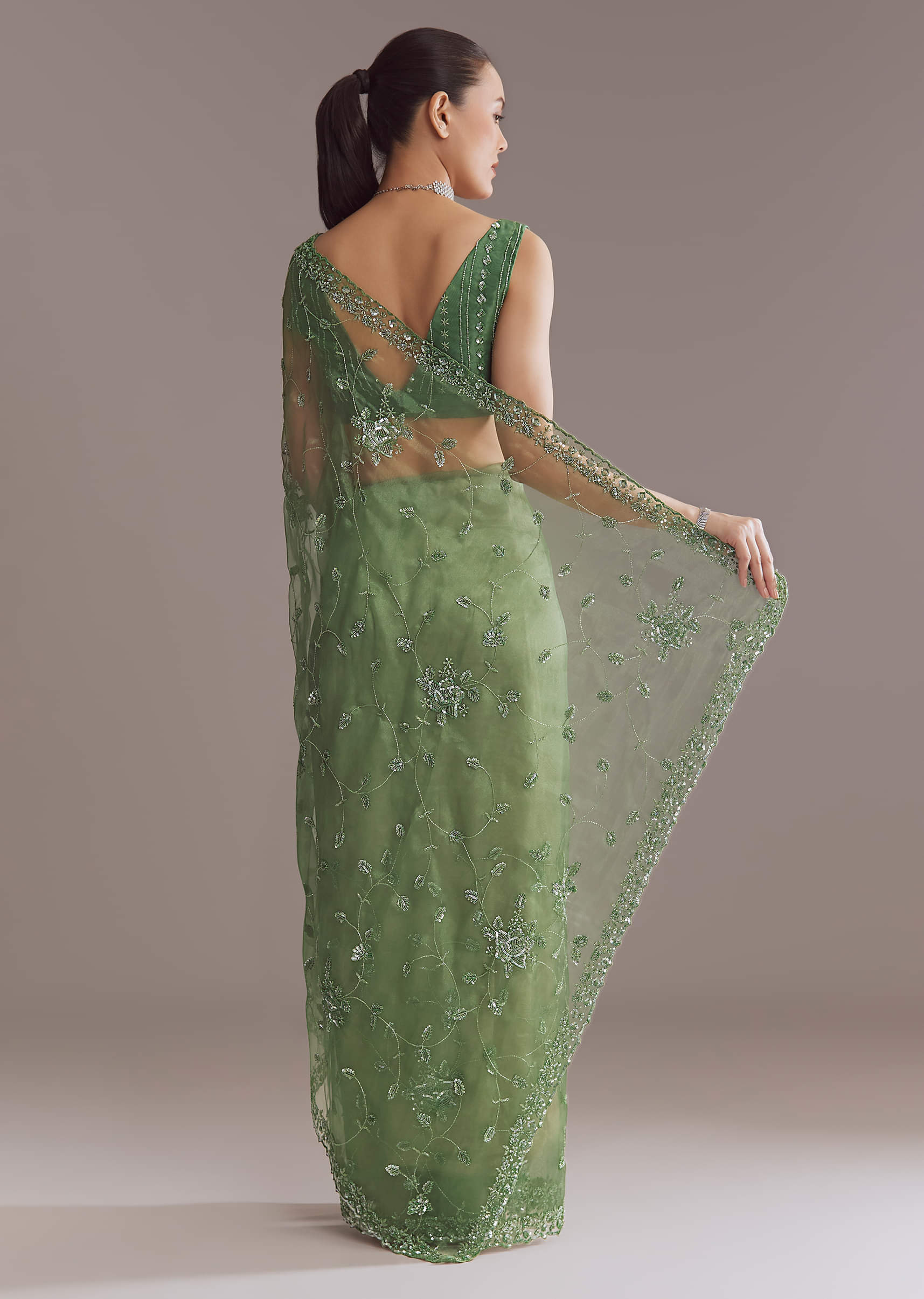 Green Tissue Saree With Jaal And Sequin Embroidery - Image 3