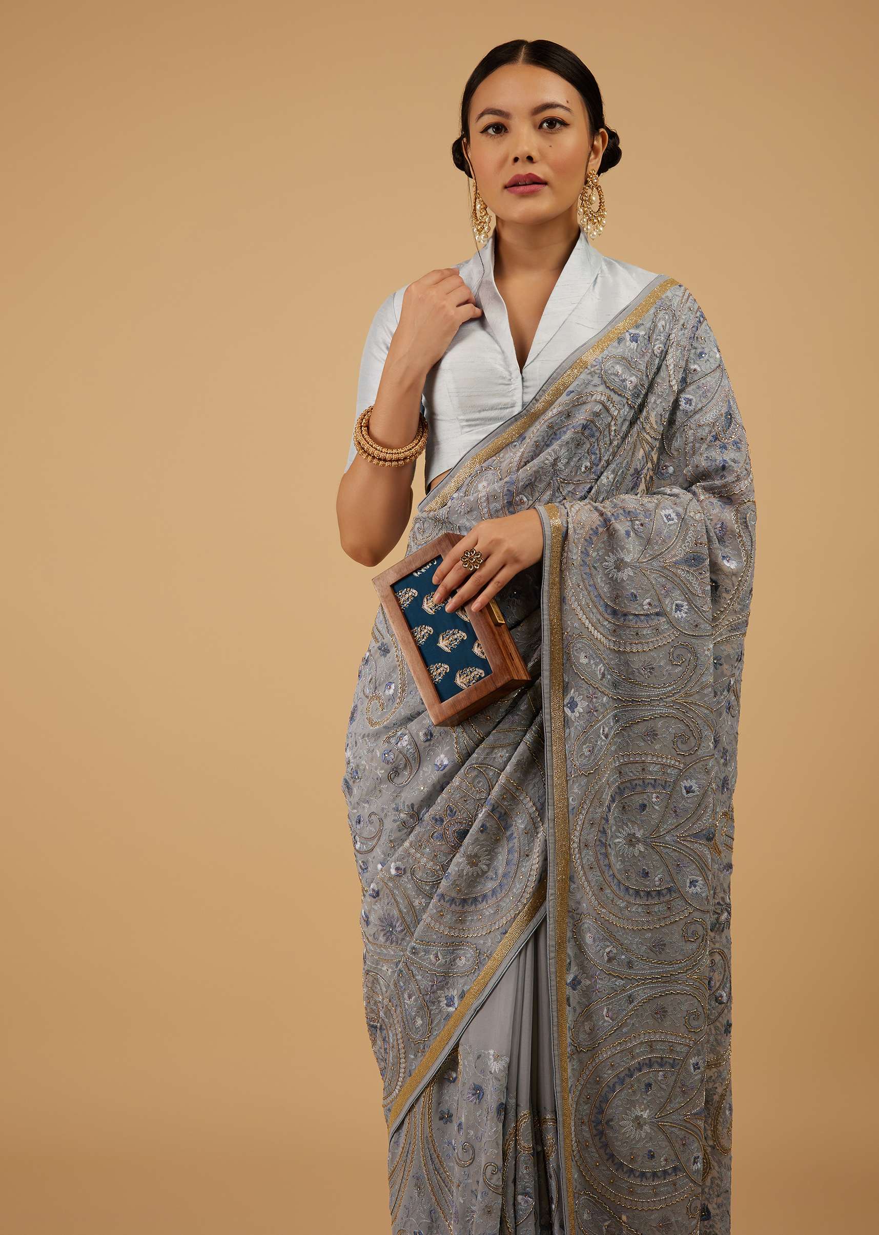 Powder Blue Saree Kashmiri Embroidered In Georgette - Image 3