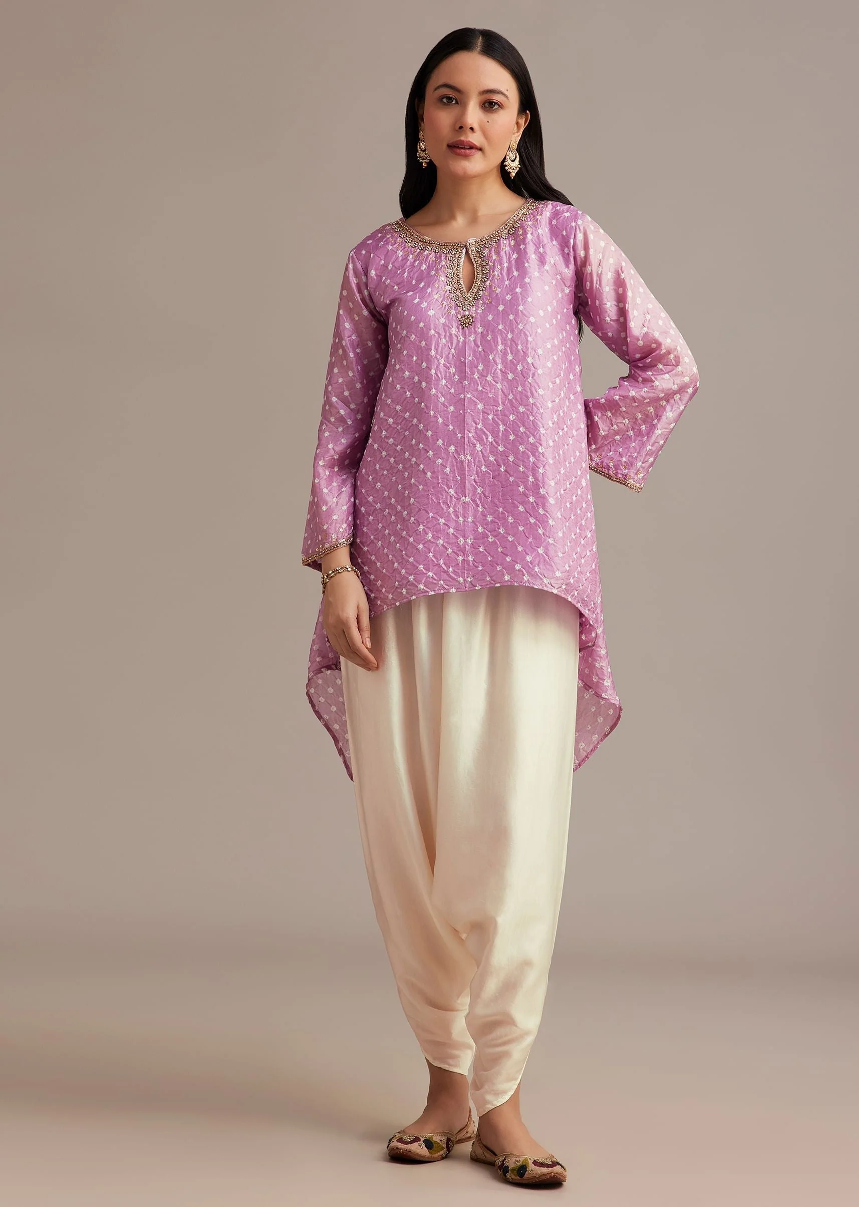 Lavender Bandhani High Low Kurta Set With Dhoti - Image 3