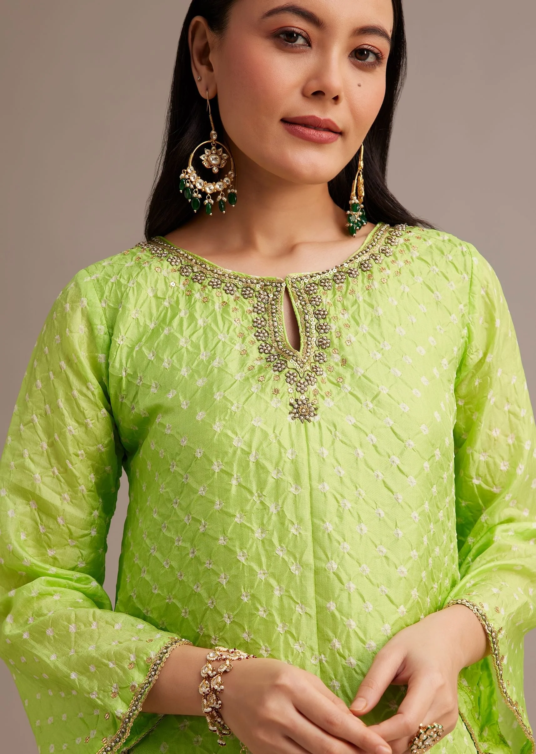 Light Green Bandhani High Low Kurta Set With Dhoti - Image 4