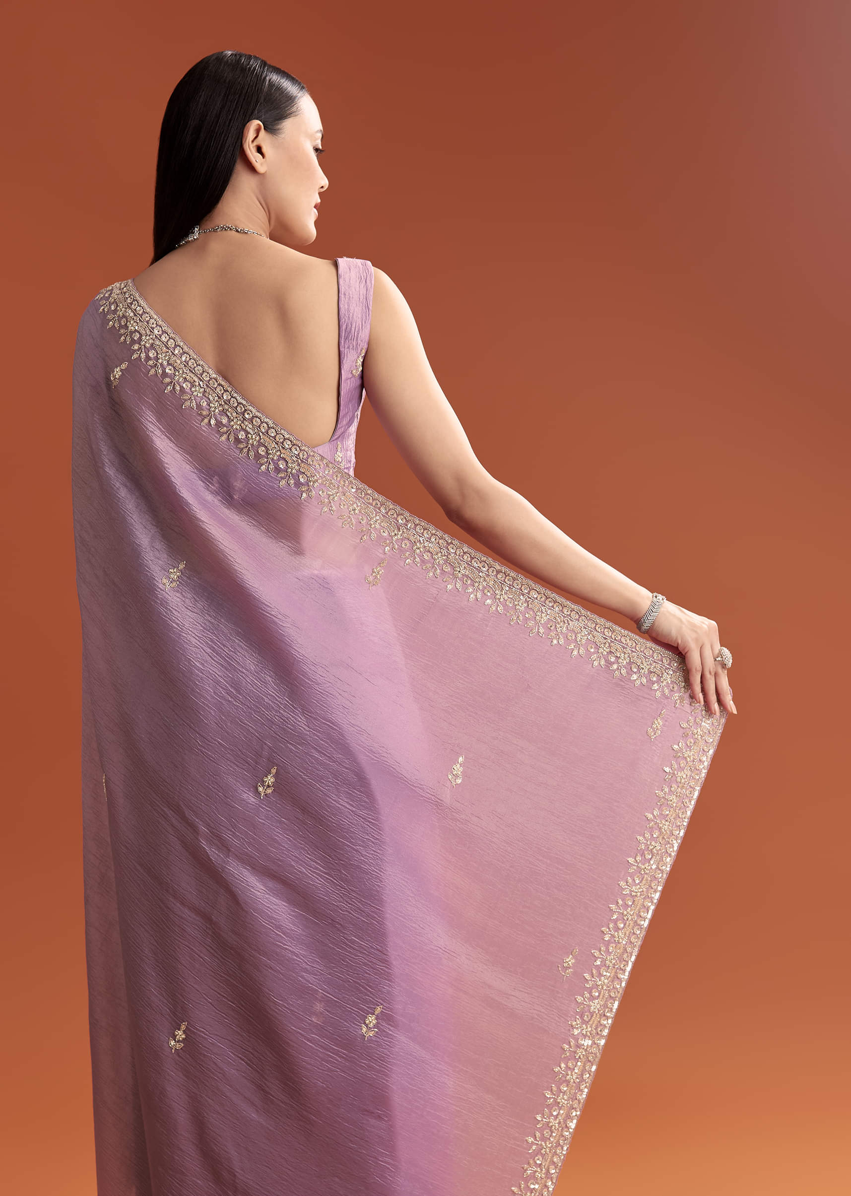 Lilac Tissue Saree With Butti And Border Embroidery - Image 12