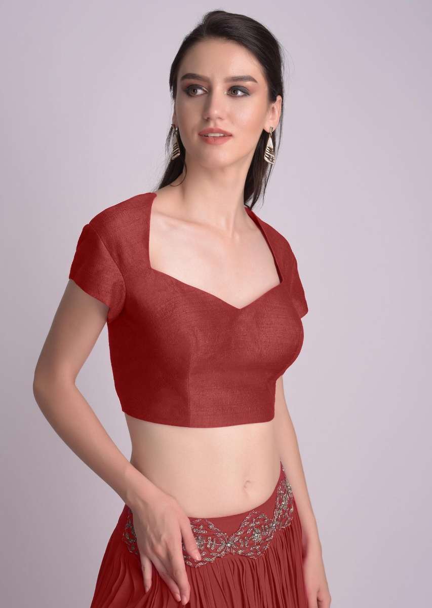 Maroon Blouse With Deep Sweet Heart Neck And Cap Sleeves - Image 4