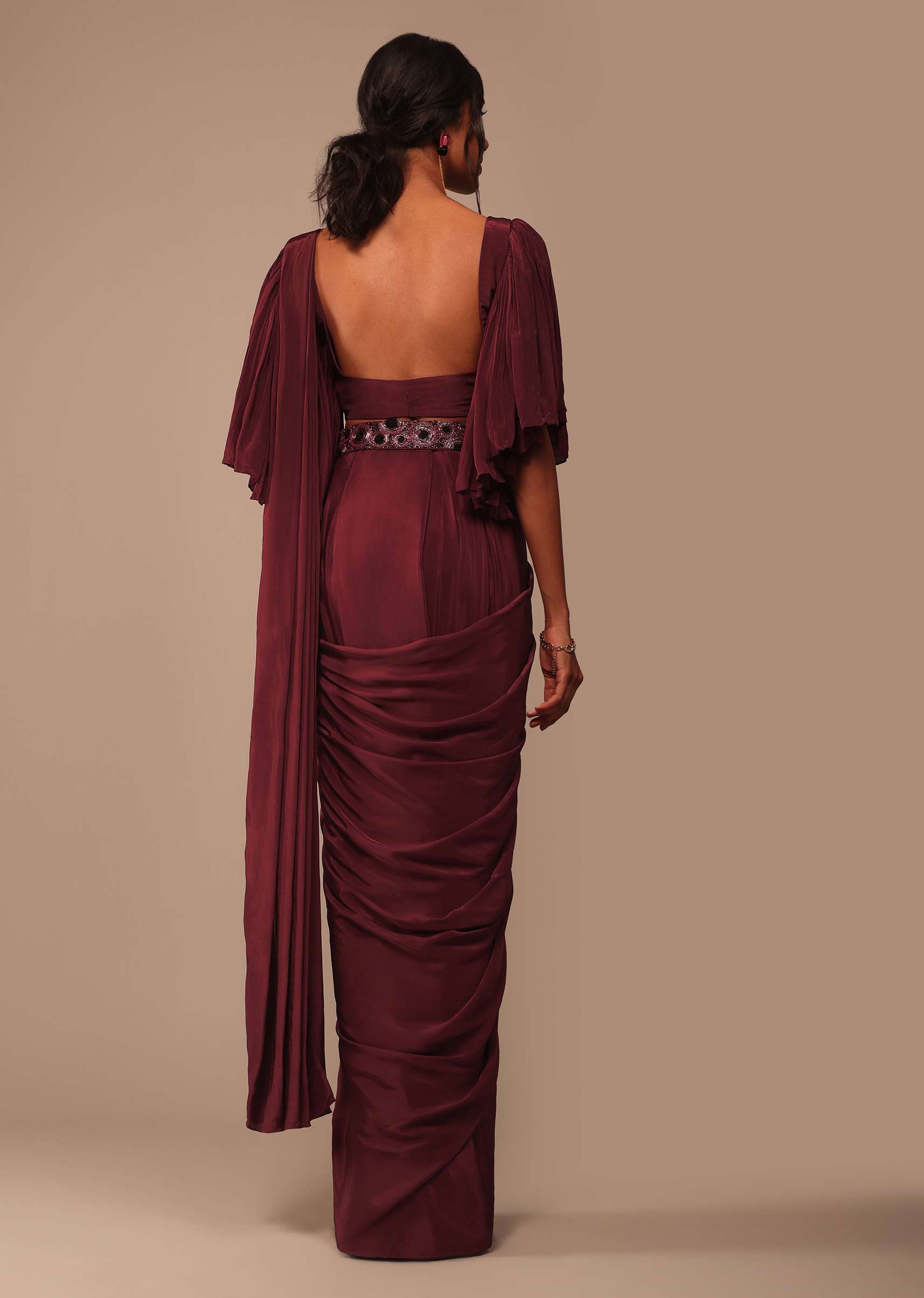 Maroon Indo-western Creep Saree Set With Embroidered Belt - Image 5