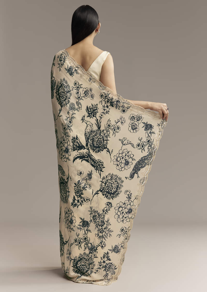 Off White Crepe Saree With Black Floral Print And Embroidered Border - Image 4