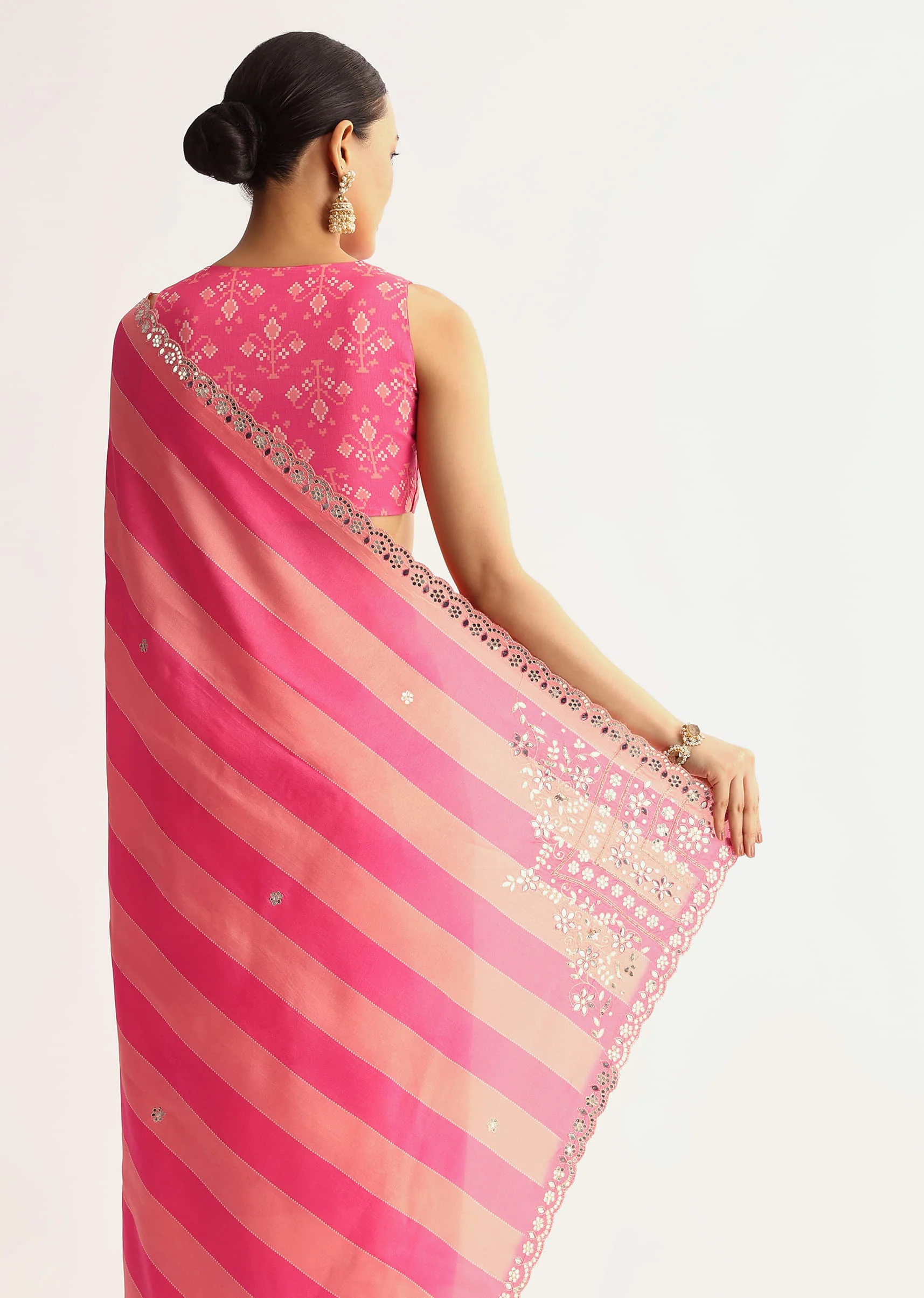 Peach Pink Mirrorwork Cutdana Work Georgette Saree - Image 4