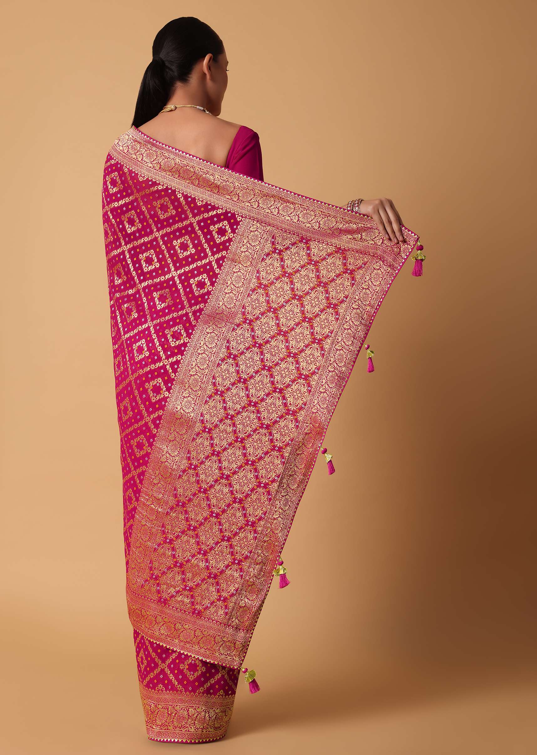 Pink Banarasi Georgette Saree With Bandhani Detail And Unstitched Blouse Piece - Image 4