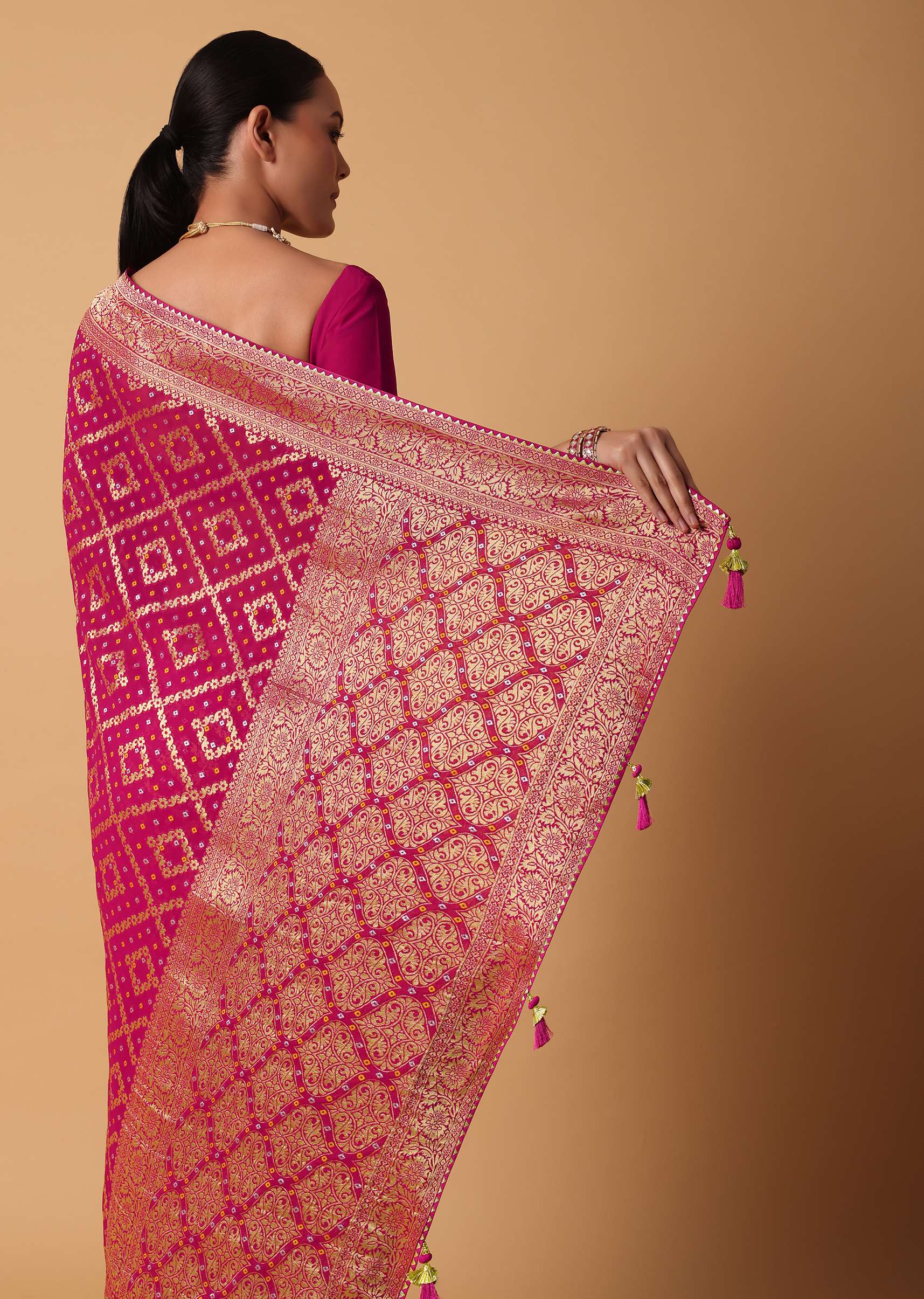 Pink Banarasi Georgette Saree With Bandhani Detail And Unstitched Blouse Piece - Image 6