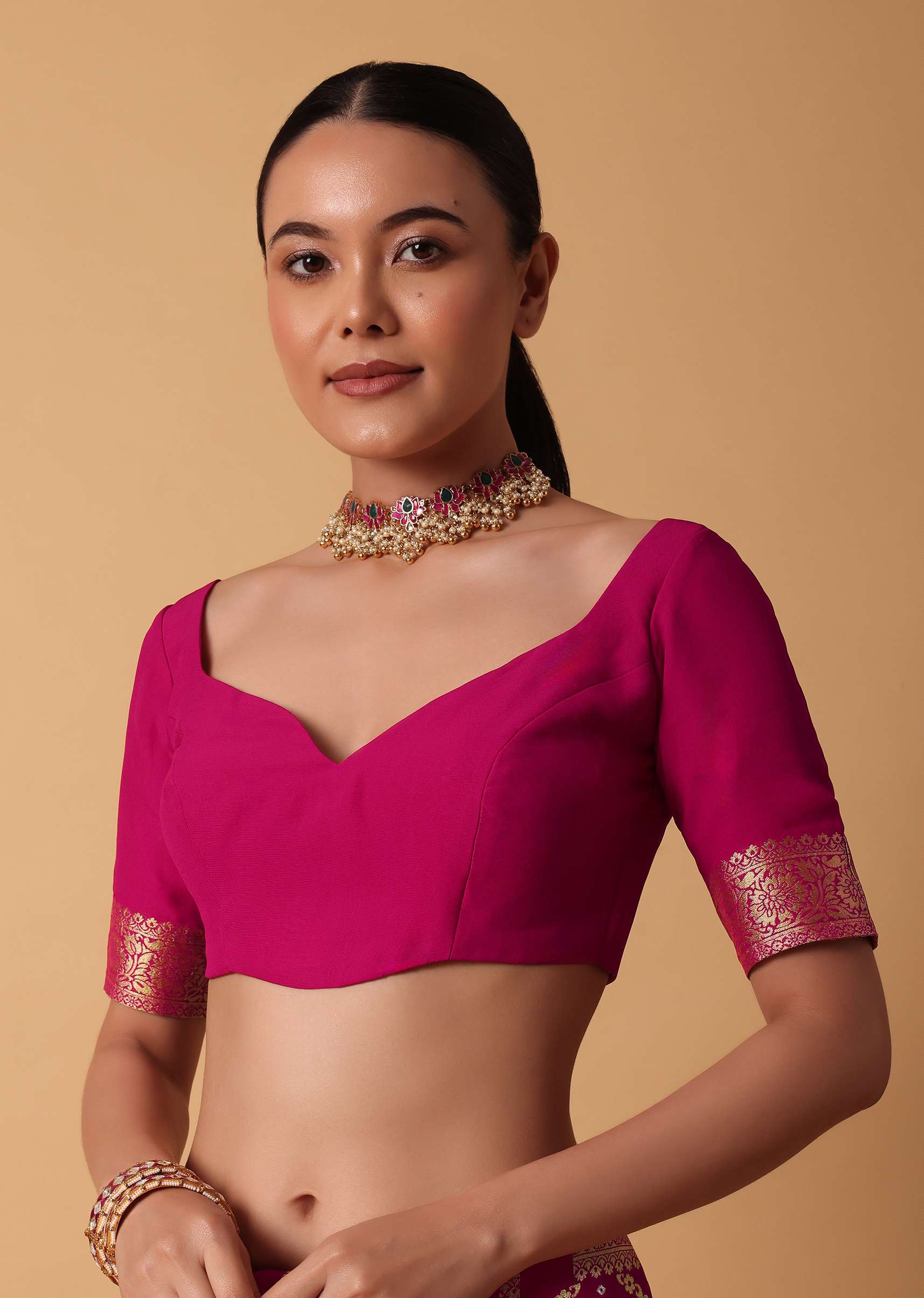 Pink Banarasi Georgette Saree With Bandhani Detail And Unstitched Blouse Piece - Image 7