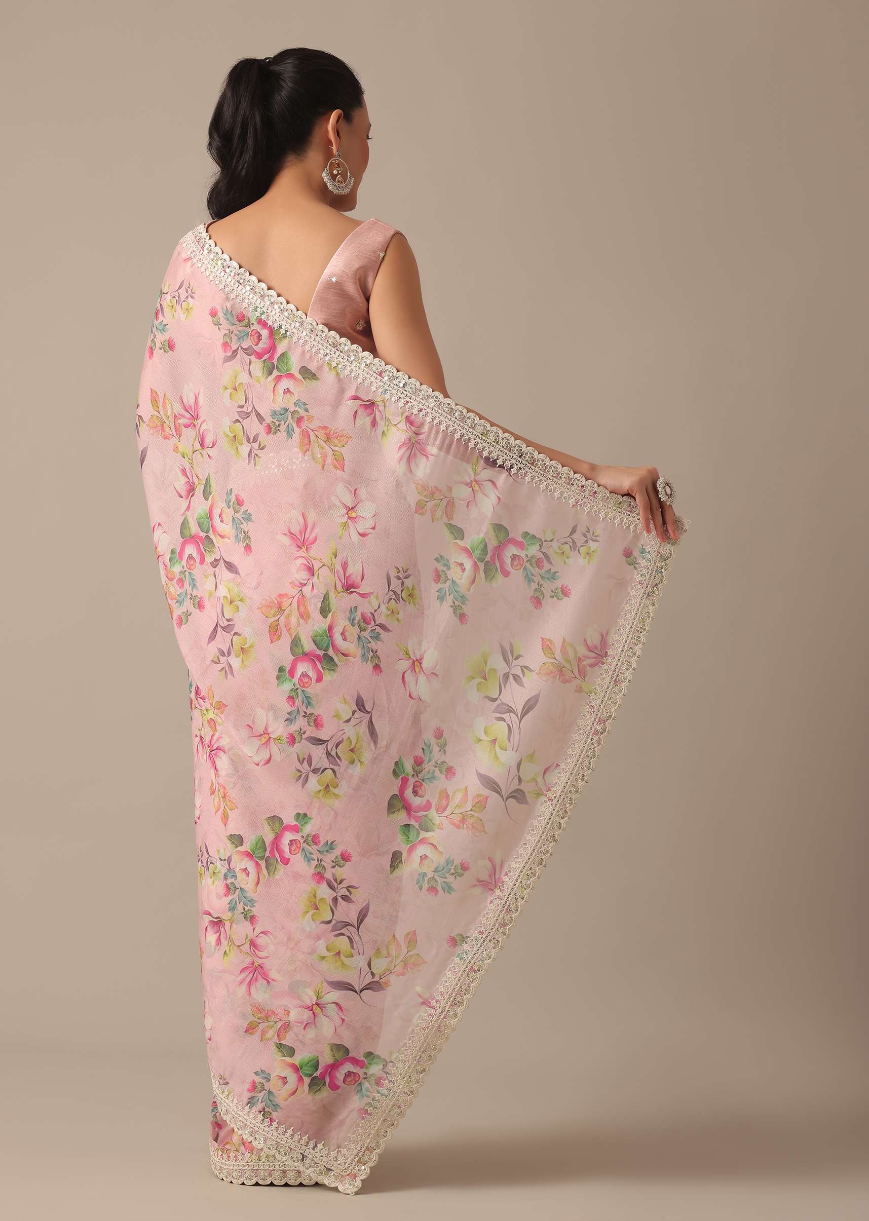 Pink Chiffon Saree With Floral Prints And Unstitched Blouse Piece - Image 4