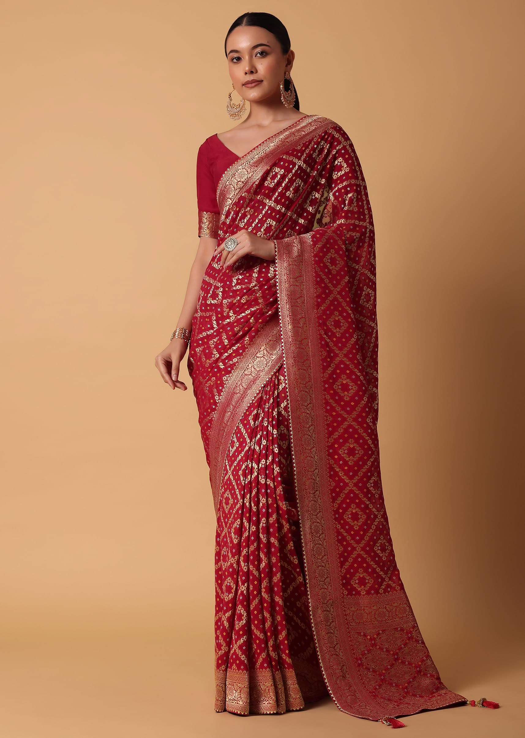 Red Banarasi Georgette Saree With Bandhani Weave And Unstitched Blouse Piece - Image 3