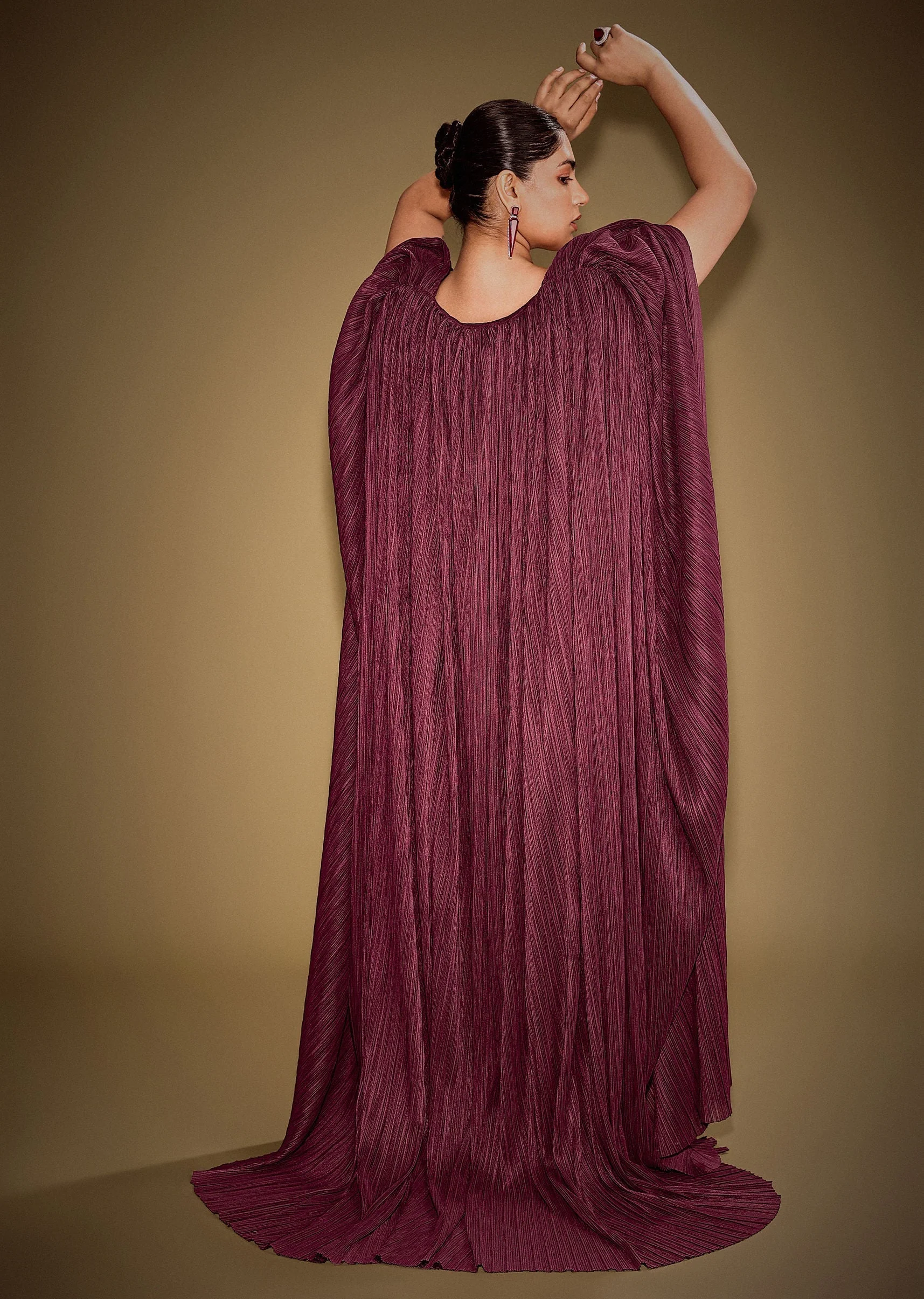 Red Hand Embroidered Blouse With Drape Skirt And Crushed Cape - Image 5