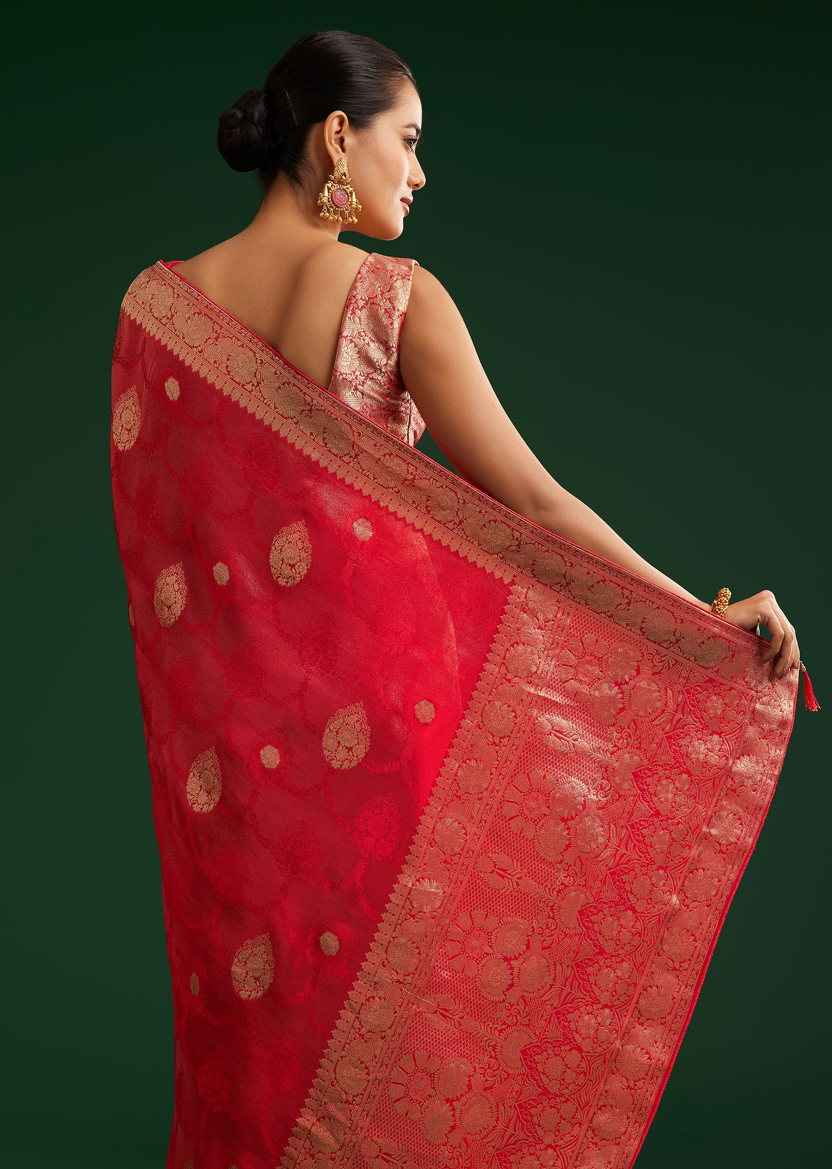 Red Saree With Zari Motif and Heavy Embroidered Blouse - Image 4