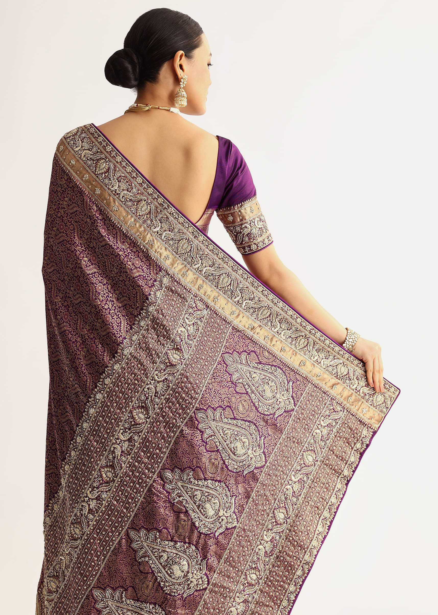 Rust Pink Tissue Saree With Zardosi Sequin Embroidery - Image 4