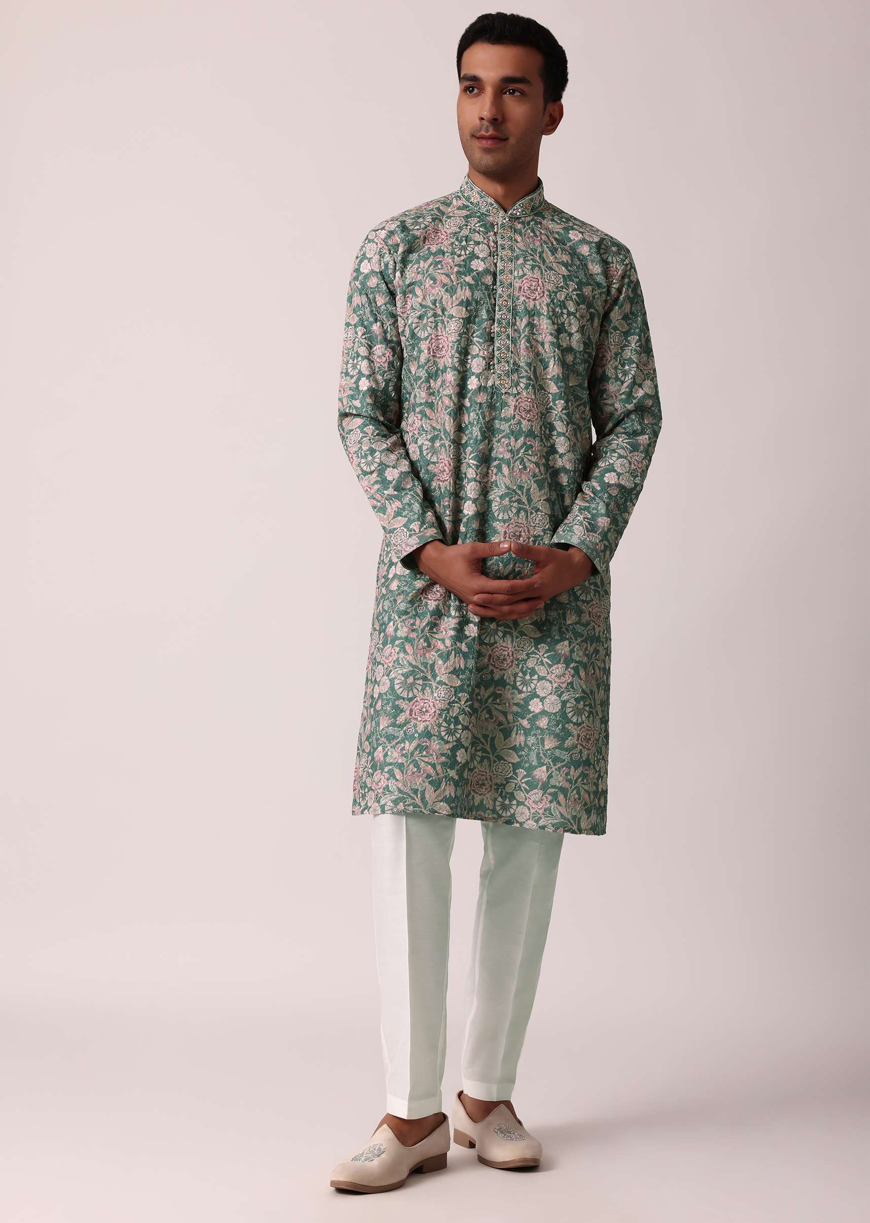 Stylish Green Silk Kurta Set With All-Over Print - Image 4