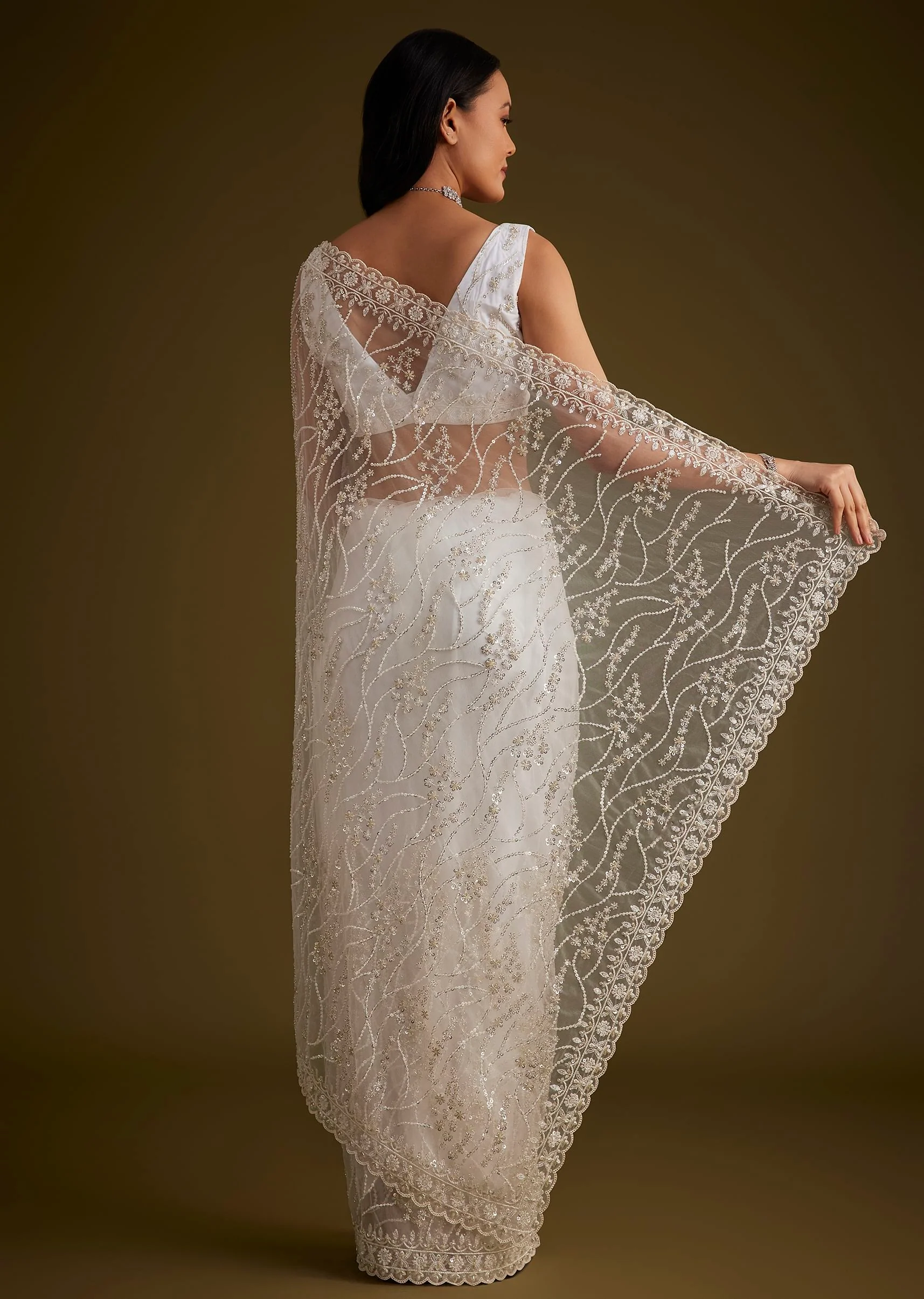 White Net Saree With Sequins And Stones Embroidery - Image 4